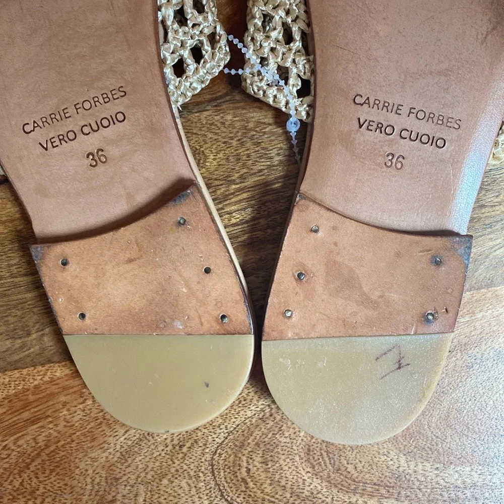 CARRIE FORBES Mour Slides In Dore Raffia Woven Sandals Flats